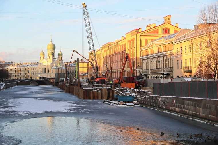 В Санкт-Петербурге капремонт набережных не видит берегов