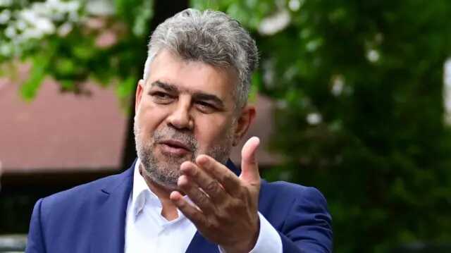 Премьер Румынии Чолаку уходит в отставку после победы Симиона на выборах