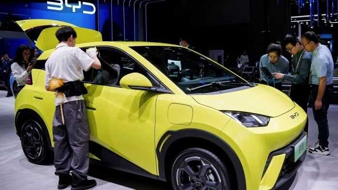 Акции китайских автопроизводителей упали на фоне ценовой войны BYD