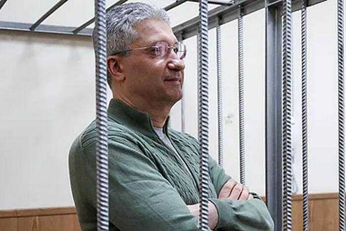 Тимур Иванов стал фигурантом нового дела о взятке на 152 миллиона рублей за поставки консервированных овощей