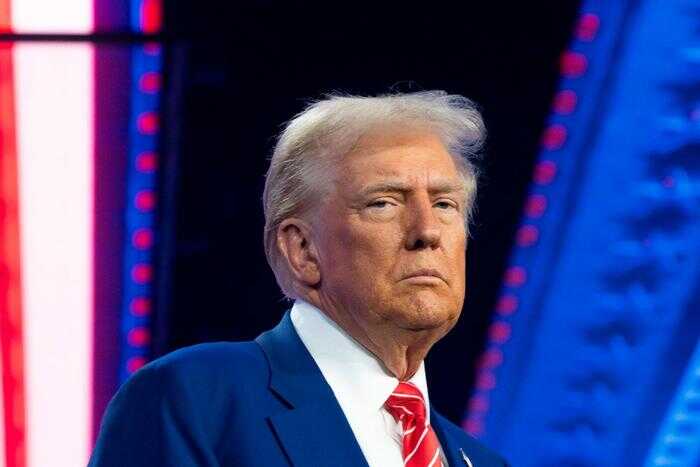 Дело Эпштейна стало причиной конфликта Трампа с его же сторонниками из MAGA