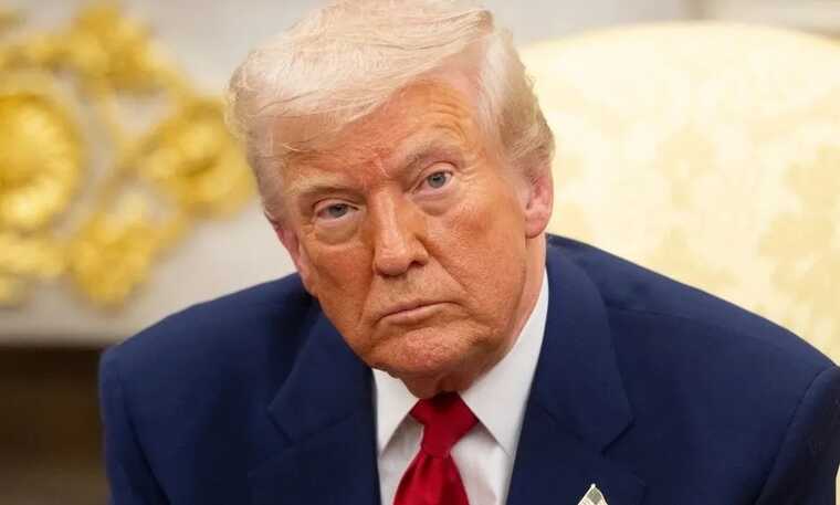 Трамп распорядился рассекретить материалы большого жюри по делу Эпштейна