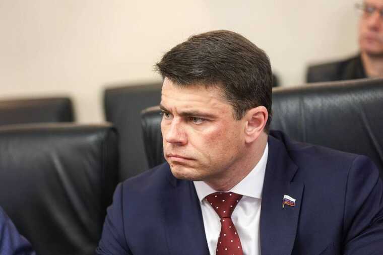 Депутат Боярский объявил экстремистскую музыку новой угрозой для россиян