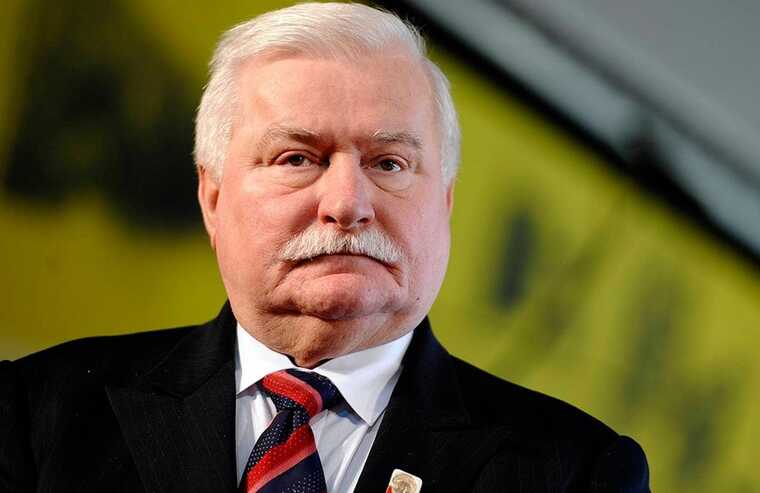 Лех Валенса отказался ехать на инаугурацию Кароля Навроцкого