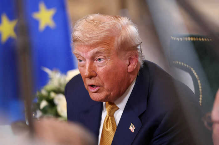 Politico: требование Трампа о триллионных закупках энергии США в ЕС нереалистично и маловероятно к исполнению