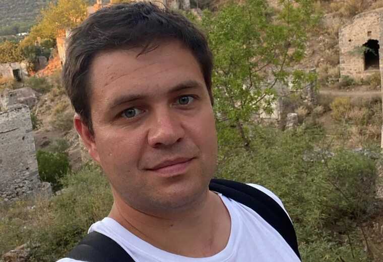Главред Baza Глеб Трифонов обвиняется в передаче взятки полицейским с целью получения служебной информации