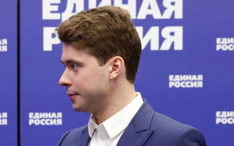 Карьерный путь сына экс-президента Медведева проходит через Ростех, VK и структуры Усманова