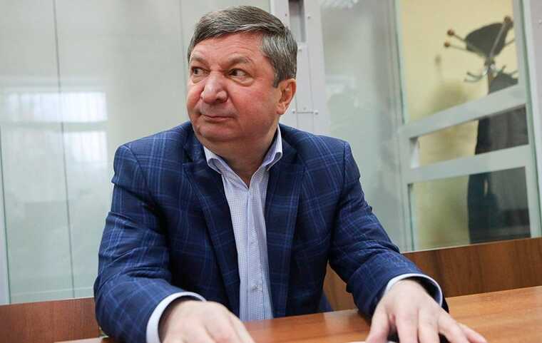 Генерал Арсланов, осужденный на 17 лет, пытается выйти из тюрьмы через участие в СВО