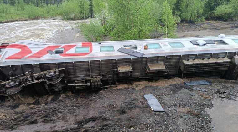 Возбуждено уголовное дело после схода вагонов в Волгоградской области