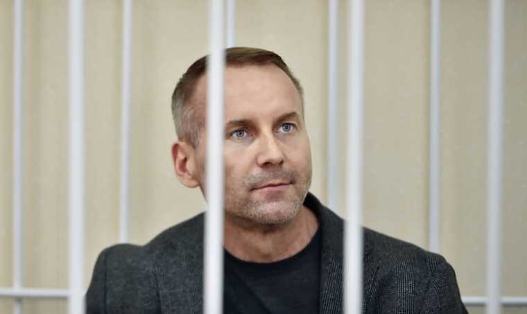 Зырянов под ударом: дело о взятке превращается в расследование предвыборных взносов губернатору Травникову