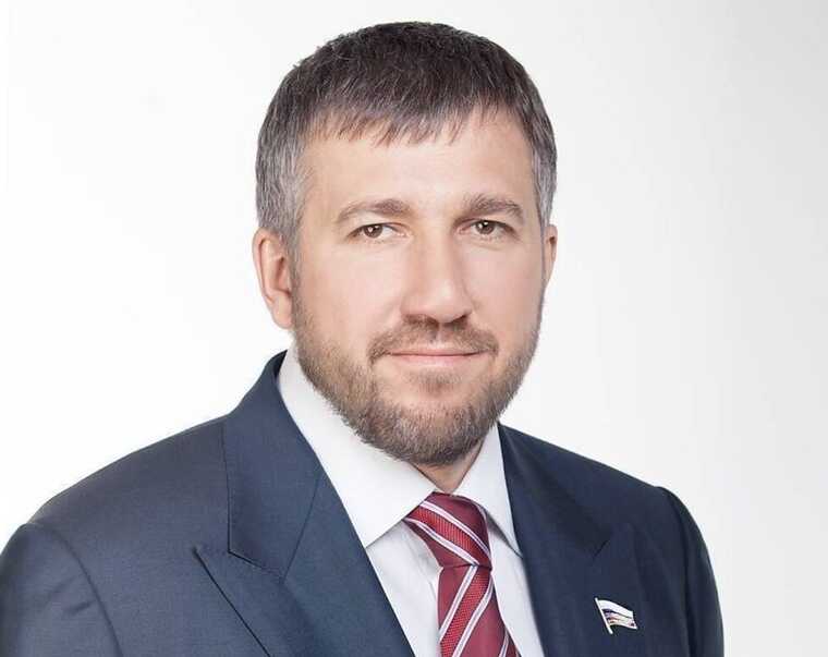 Григорий Аникеев вывел 25 миллиардов рублей за границу на фоне скандалов с опасной продукцией