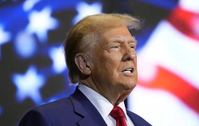 Трамп в последний момент продлил заморозку пошлин на китайские товары на 90 дней