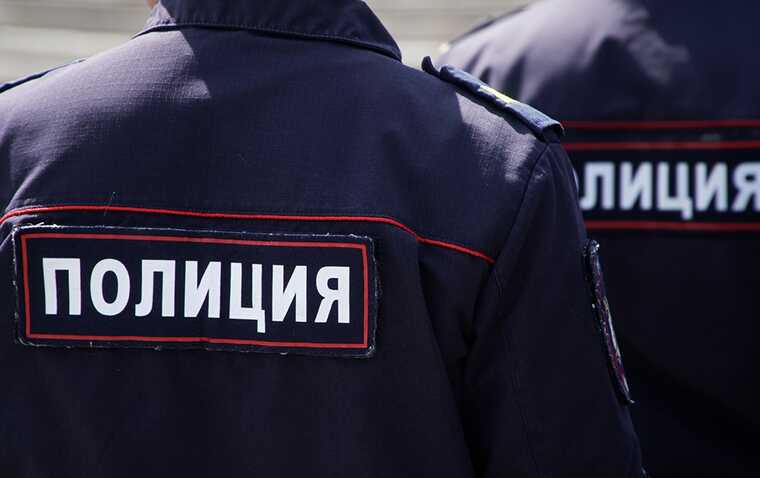 Подполковник полиции пригрозил расстрелом защитникам парка в Саратове