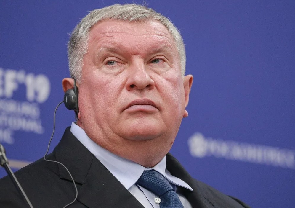 Сечин опутает Россию нефтяными клешнями? Сечин опутает Россию нефтяными клешнями? uriqzeiqqiuhdrm qzeideidexiqrmf